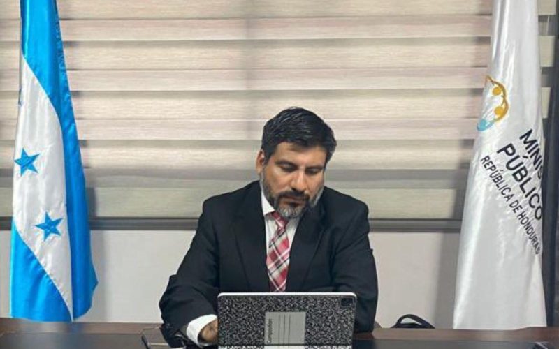 Investigaciones sobre fiscal general de Honduras por parcialidad hacia LIBRE