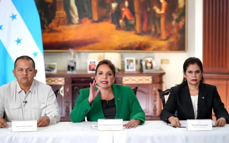 Eliminar Central de Riesgos: La Iniciativa de Rixi Moncada